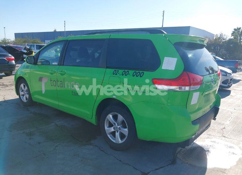 Photo 3 of 2014 Toyota Sienna LE V6 8 PASSENGER (VIN 5TDKK3DCXES475099)
