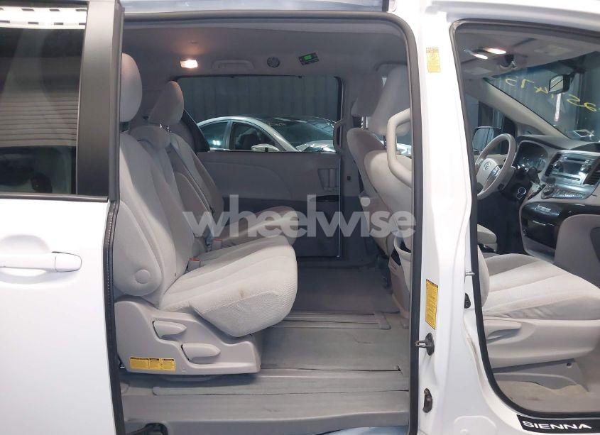 Photo 8 of 2014 Toyota Sienna LE V6 8 PASSENGER (VIN 5TDKK3DCXES499628)