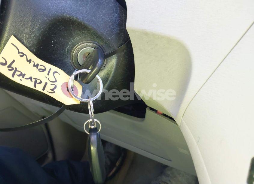 Photo 11 of 2014 Toyota Sienna LE V6 8 PASSENGER (VIN 5TDKK3DCXES504147)