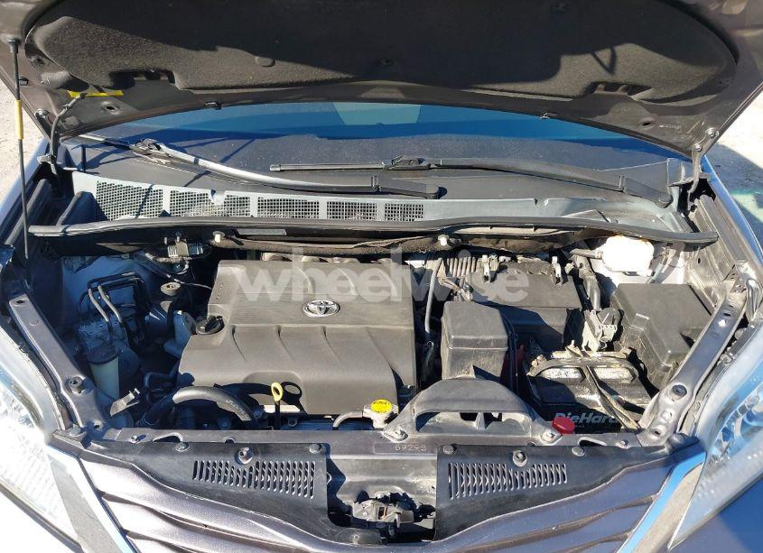 Photo 10 of 2015 Toyota Sienna LE 8 PASSENGER (VIN 5TDKK3DCXFS544763)