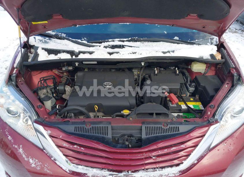Photo 10 of 2015 Toyota Sienna LE 8 PASSENGER (VIN 5TDKK3DCXFS630137)