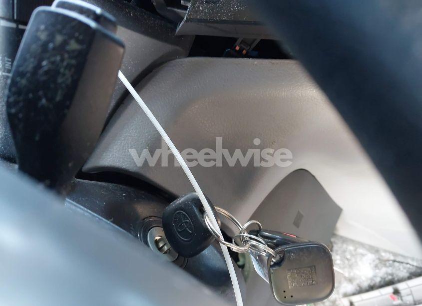 Photo 11 of 2015 Toyota Sienna LE 8 PASSENGER (VIN 5TDKK3DCXFS675224)