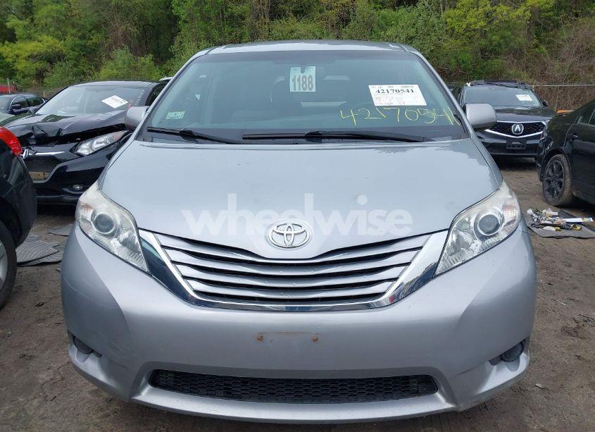 Photo 12 of 2016 Toyota Sienna LE 8 PASSENGER (VIN 5TDKK3DCXGS720356)