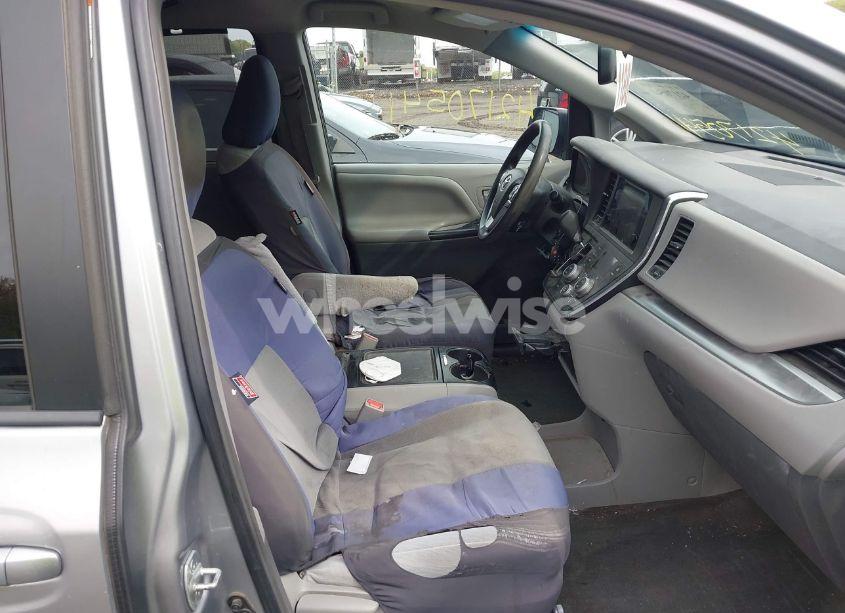 Photo 5 of 2016 Toyota Sienna LE 8 PASSENGER (VIN 5TDKK3DCXGS720356)