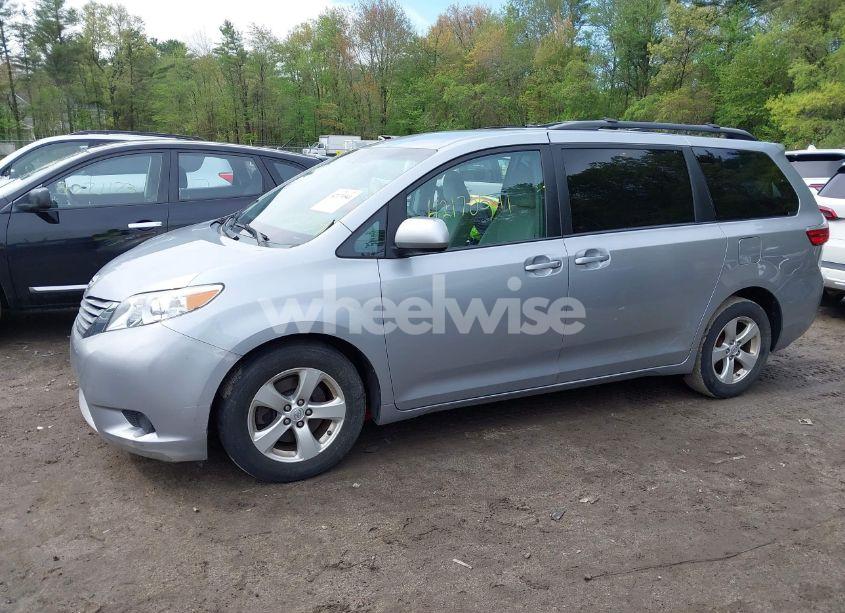 Photo 6 of 2016 Toyota Sienna LE 8 PASSENGER (VIN 5TDKK3DCXGS720356)