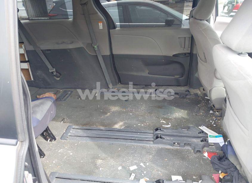 Photo 8 of 2016 Toyota Sienna LE 8 PASSENGER (VIN 5TDKK3DCXGS720356)