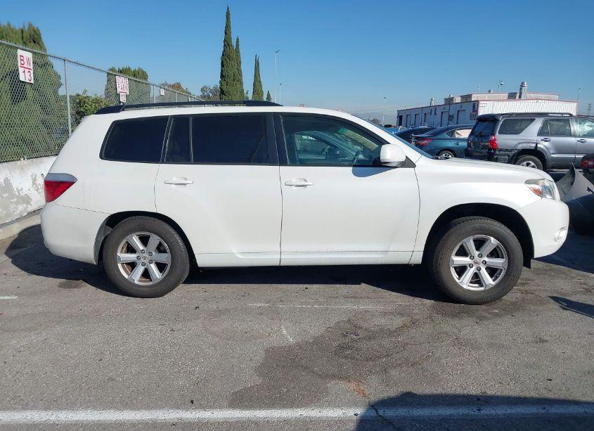Photo 13 of 2010 Toyota Highlander SE V6 (VIN 5TDKK3EH0AS006284)