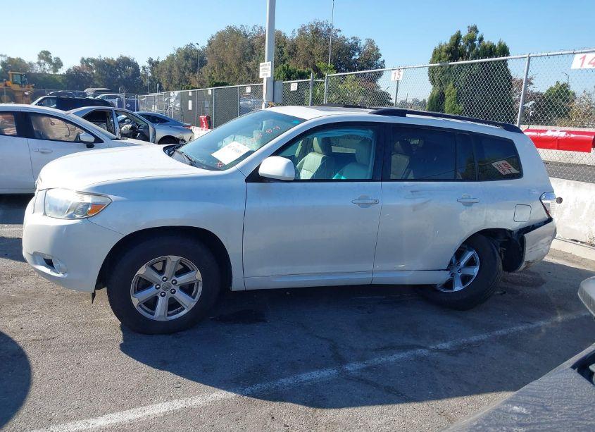 Photo 14 of 2010 Toyota Highlander SE V6 (VIN 5TDKK3EH0AS006284)