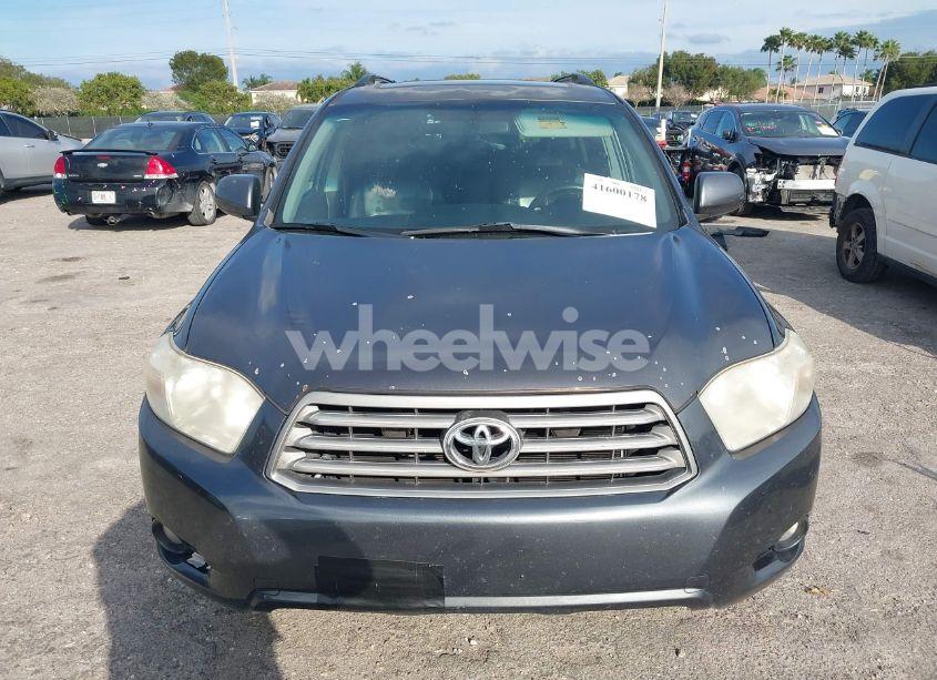 Photo 12 of 2010 Toyota Highlander SE V6 (VIN 5TDKK3EH3AS006666)