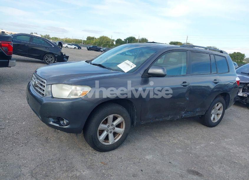 Photo 6 of 2010 Toyota Highlander SE V6 (VIN 5TDKK3EH3AS006666)