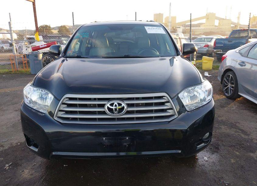 Photo 12 of 2010 Toyota Highlander SE (VIN 5TDKK3EH5AS021492)