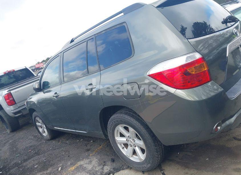 Photo 14 of 2010 Toyota Highlander SE V6 (VIN 5TDKK3EH6AS020948)