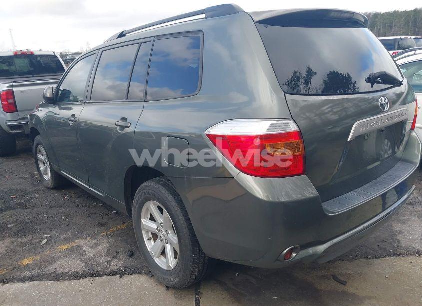 Photo 3 of 2010 Toyota Highlander SE V6 (VIN 5TDKK3EH6AS020948)