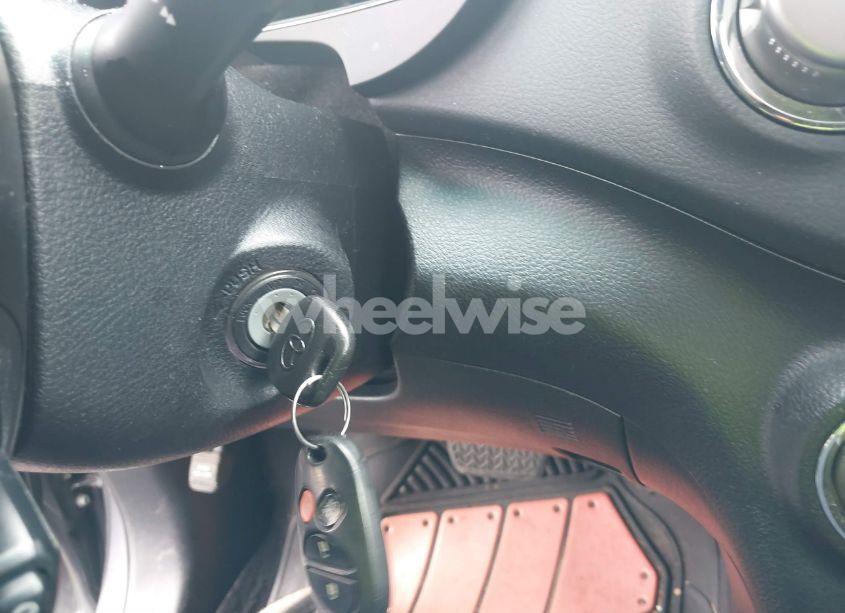 Photo 11 of 2010 Toyota Highlander SE V6 (VIN 5TDKK3EH7AS006136)