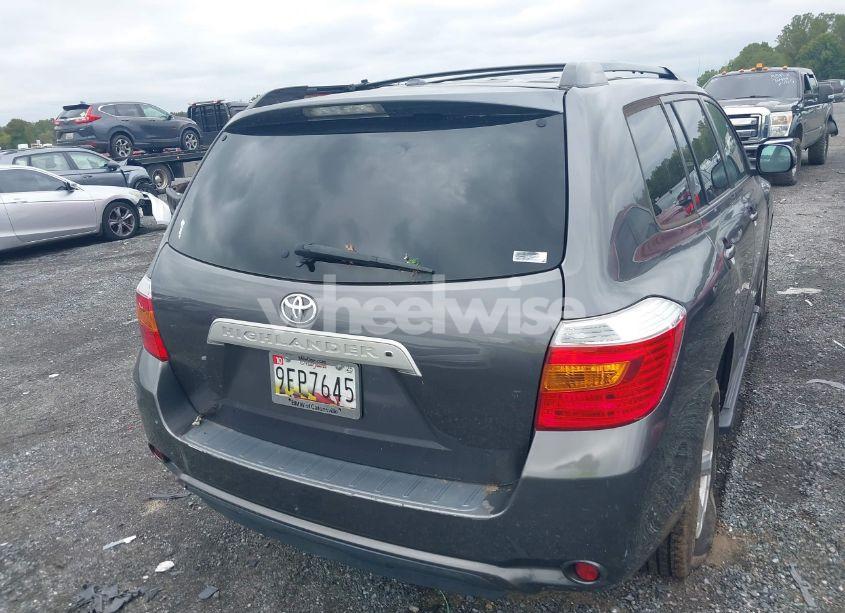 Photo 16 of 2010 Toyota Highlander SE V6 (VIN 5TDKK3EH7AS006136)