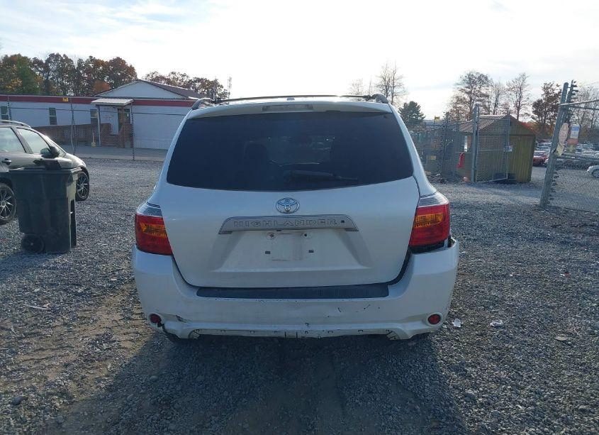 Photo 16 of 2010 Toyota Highlander SE V6 (VIN 5TDKK3EH7AS008808)