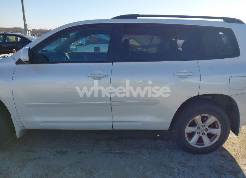 Photo 14 of 2010 Toyota Highlander SE V6 (VIN 5TDKK3EH8AS019834)