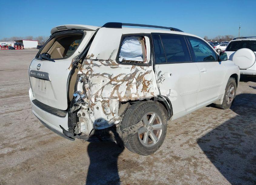 Photo 6 of 2010 Toyota Highlander SE V6 (VIN 5TDKK3EH8AS019834)