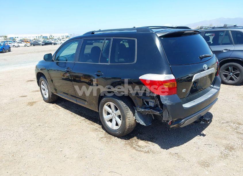 Photo 3 of 2010 Toyota Highlander SE V6 (VIN 5TDKK3EH9AS022516)