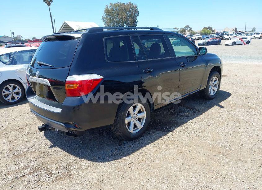 Photo 4 of 2010 Toyota Highlander SE V6 (VIN 5TDKK3EH9AS022516)