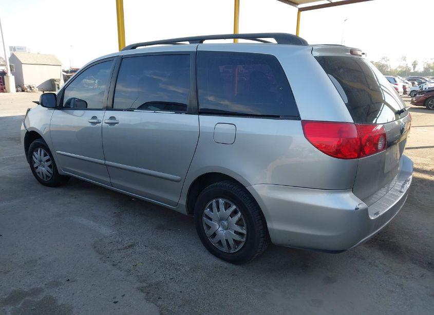Photo 3 of 2010 Toyota Sienna CE (VIN 5TDKK4CC0AS305013)