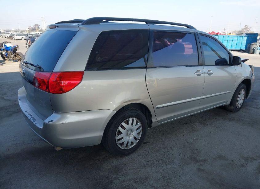 Photo 4 of 2010 Toyota Sienna CE (VIN 5TDKK4CC0AS305013)