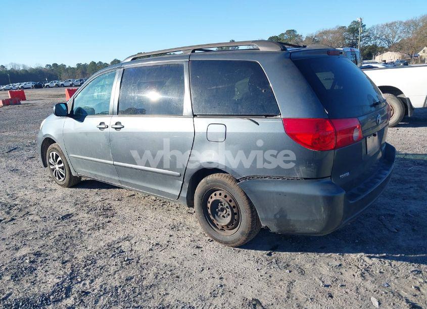Photo 3 of 2010 Toyota Sienna LE (VIN 5TDKK4CC0AS312768)