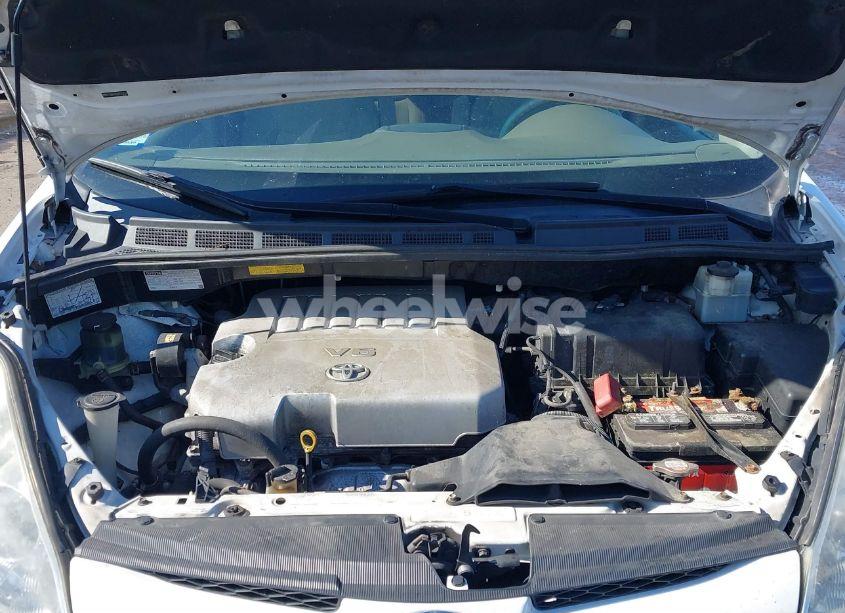 Photo 10 of 2010 Toyota Sienna LE (VIN 5TDKK4CC0AS329537)