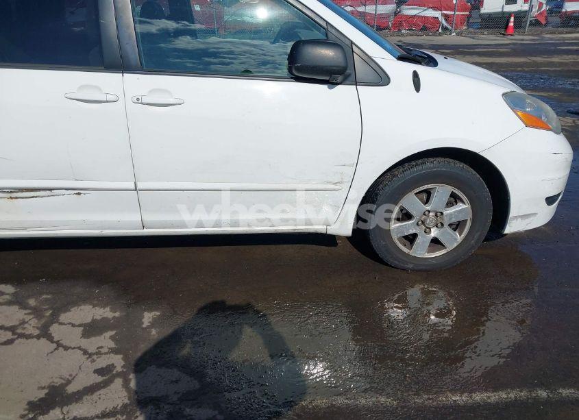 Photo 12 of 2010 Toyota Sienna LE (VIN 5TDKK4CC0AS329537)