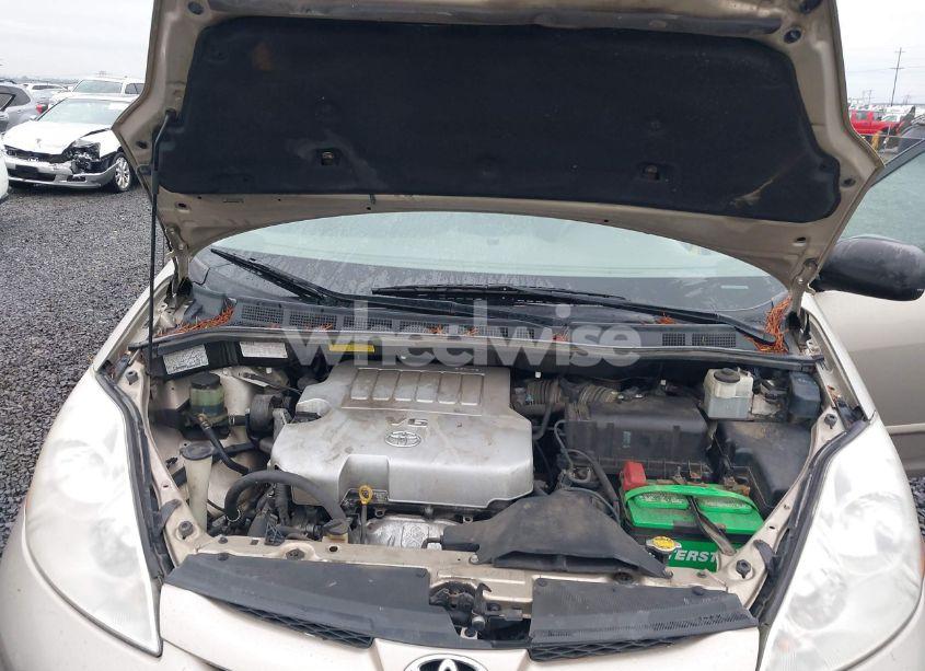 Photo 10 of 2010 Toyota Sienna CE (VIN 5TDKK4CC0AS336374)