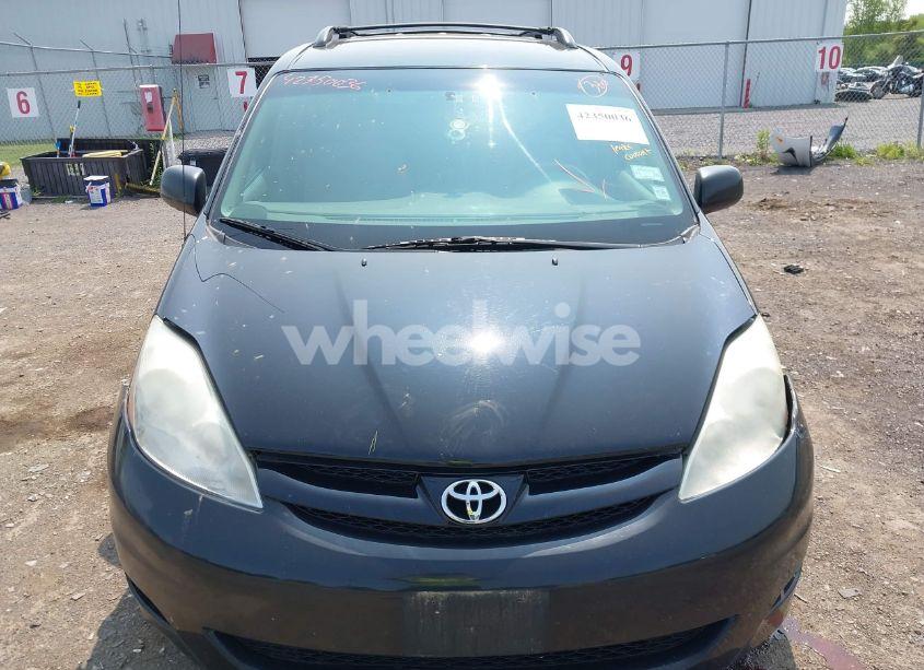 Photo 12 of 2010 Toyota Sienna CE/LE (VIN 5TDKK4CC2AS327997)