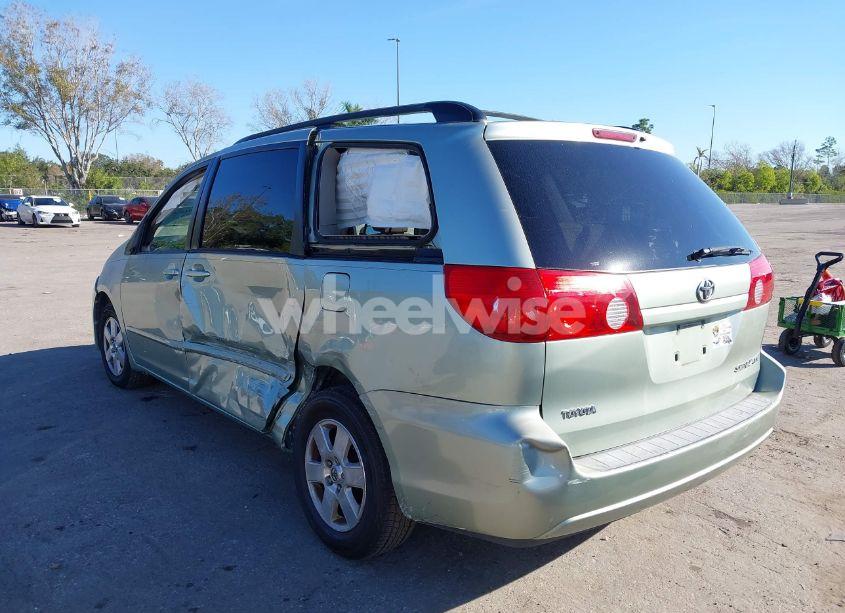 Photo 3 of 2010 Toyota Sienna LE (VIN 5TDKK4CC2AS329149)