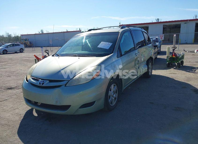 Photo 6 of 2010 Toyota Sienna LE (VIN 5TDKK4CC2AS329149)