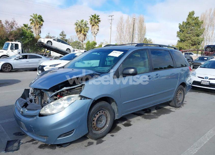 Photo 6 of 2010 Toyota Sienna LE (VIN 5TDKK4CC3AS327684)