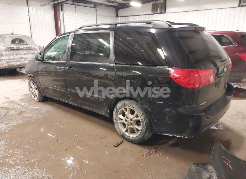 Photo 3 of 2010 Toyota Sienna LE (VIN 5TDKK4CC3AS328981)