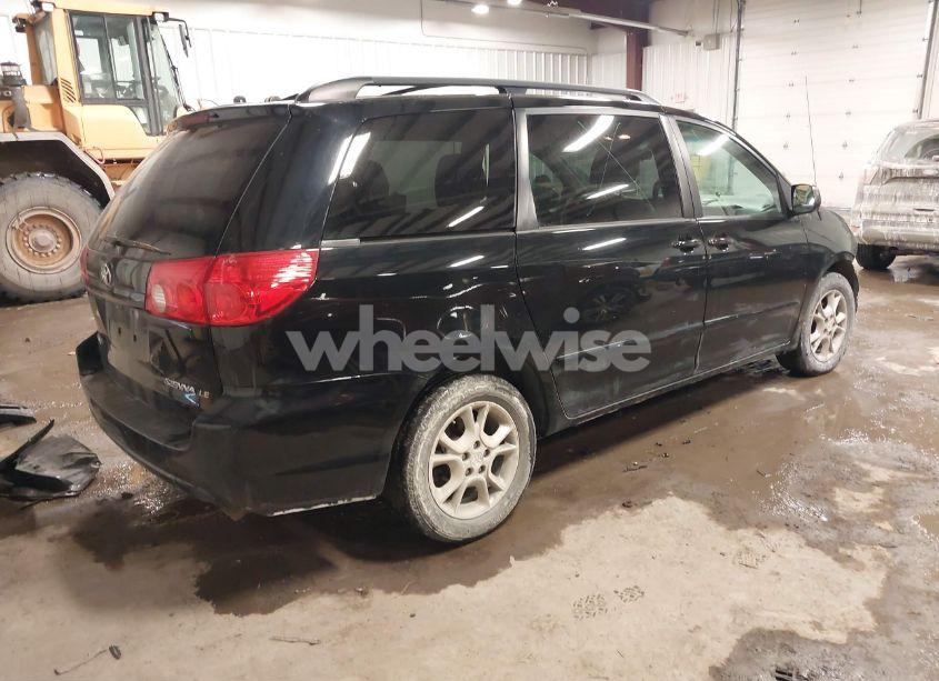 Photo 4 of 2010 Toyota Sienna LE (VIN 5TDKK4CC3AS328981)