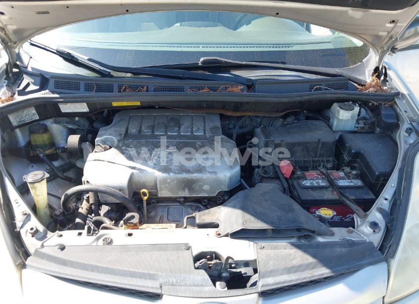 Photo 10 of 2010 Toyota Sienna LE (VIN 5TDKK4CC4AS329170)