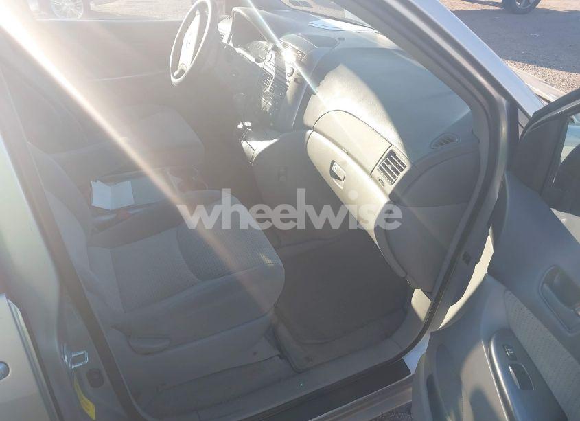 Photo 5 of 2010 Toyota Sienna LE (VIN 5TDKK4CC5AS292114)