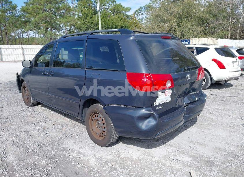 Photo 3 of 2010 Toyota Sienna CE (VIN 5TDKK4CC5AS292372)