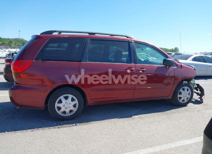 Photo 14 of 2010 Toyota Sienna LE (VIN 5TDKK4CC5AS325208)