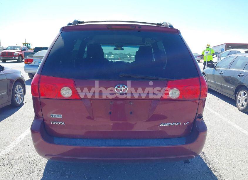 Photo 17 of 2010 Toyota Sienna LE (VIN 5TDKK4CC5AS325208)