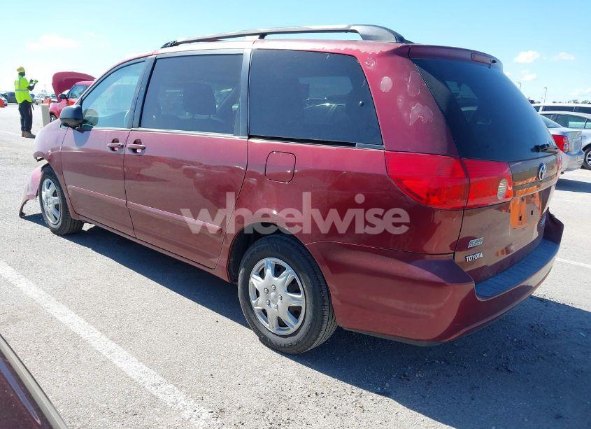 Photo 3 of 2010 Toyota Sienna LE (VIN 5TDKK4CC5AS325208)