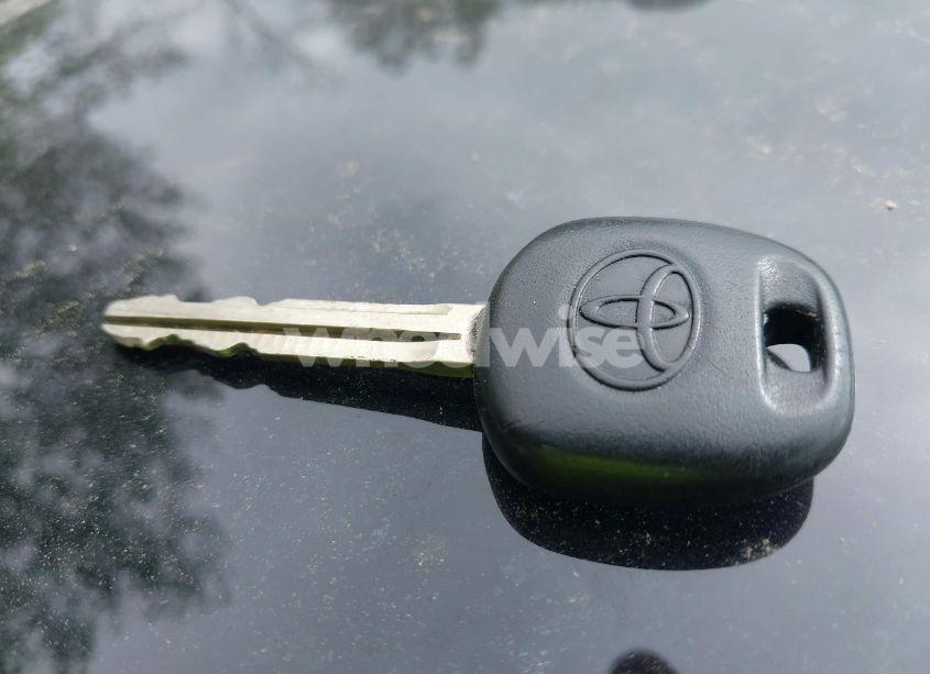 Photo 11 of 2010 Toyota Sienna LE (VIN 5TDKK4CC5AS327606)