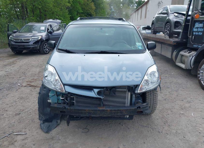 Photo 12 of 2010 Toyota Sienna LE (VIN 5TDKK4CC5AS327606)