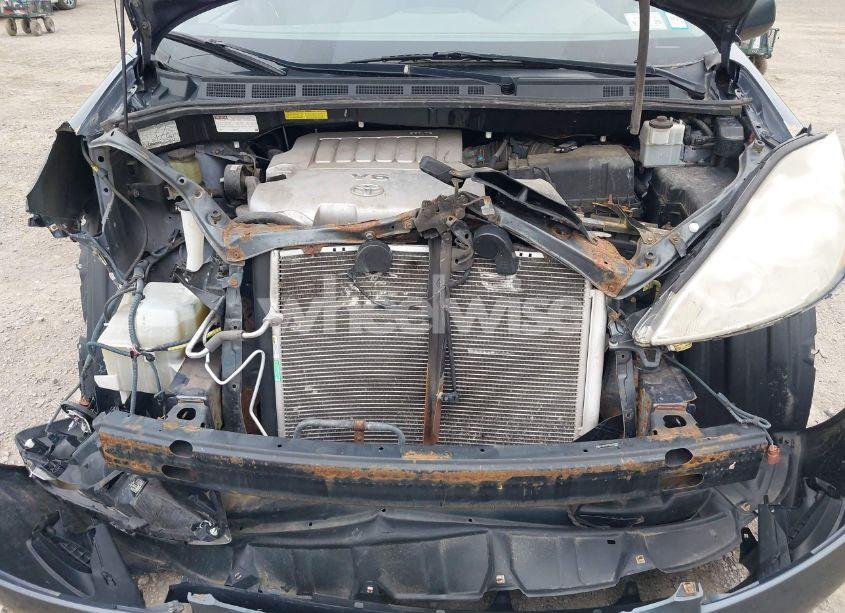 Photo 9 of 2010 Toyota Sienna LE (VIN 5TDKK4CC6AS298083)