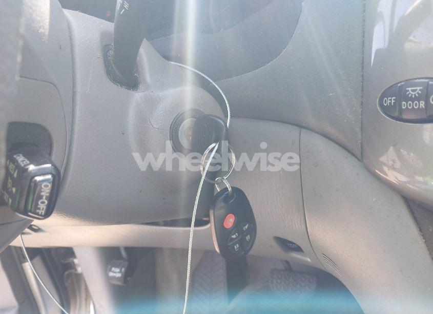 Photo 11 of 2010 Toyota Sienna LE (VIN 5TDKK4CC6AS332927)