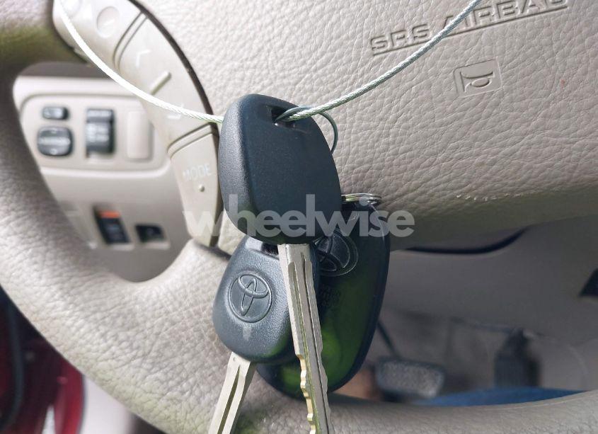 Photo 11 of 2010 Toyota Sienna LE (VIN 5TDKK4CC6AS333477)