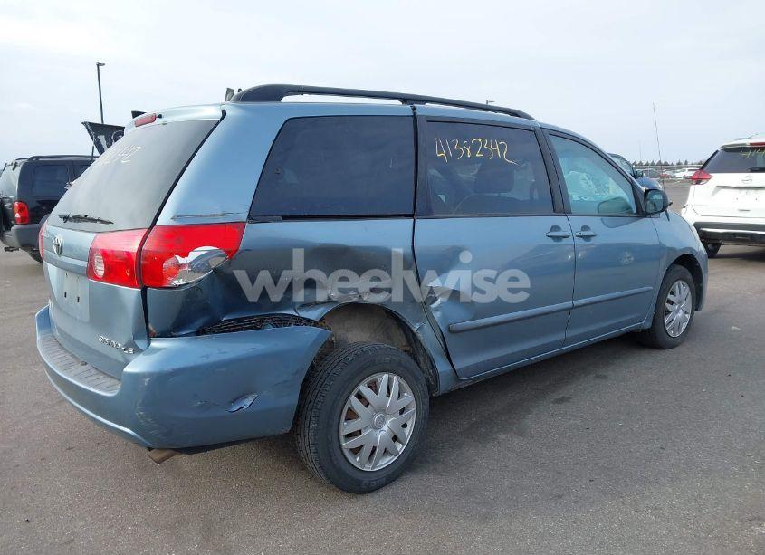 Photo 6 of 2010 Toyota Sienna LE (VIN 5TDKK4CC7AS330507)