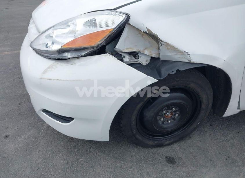 Photo 6 of 2010 Toyota Sienna CE (VIN 5TDKK4CC8AS313036)