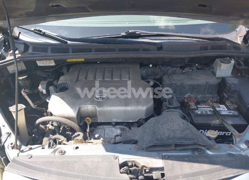 Photo 10 of 2010 Toyota Sienna LE (VIN 5TDKK4CC9AS318357)